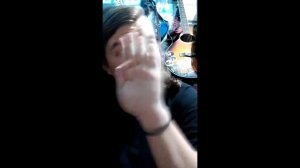 ИГРАЮ ПЕСНИ ВИКТОРА ЦОЯ И ГРУППЫ КИНО НА АКУСТИКЕ #цой #shorts #кино