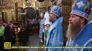 Божественная литургия в Патриаршем Успенском соборе Московского Кремля