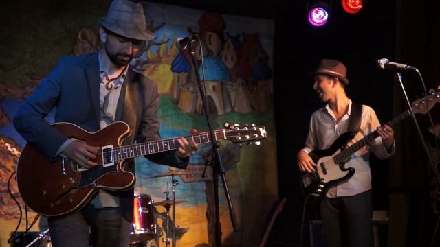 GRINEVICH BLUES BAND / Sоund check / Бродячая Собака / 19.08.15 смотреть онлайн