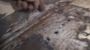 ВАЗ 2106 Ч.1. Замена переднего поддомкратника, ремонт лонжерона, днища. Замена переднего крыла