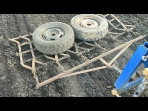 Боронование МИНИТРАКТОРОМ переломкой! Первые весенние работы)))
