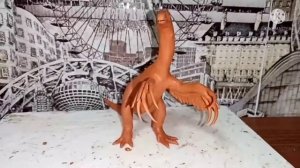 Теризинозавр из пластилина (перезалив)