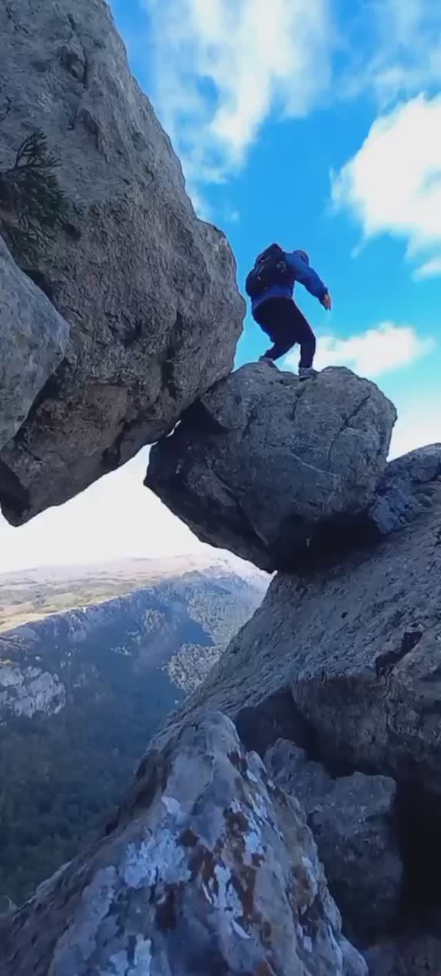 Самое впечатляющее место в горах Крыма - Холодный кулуар на Ангар-бурун
