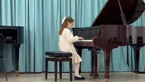 Вальс, Ж. Колодуб, "Танец медвежат", Ю. Виноградов. Лисицкая Аглая, 6 лет