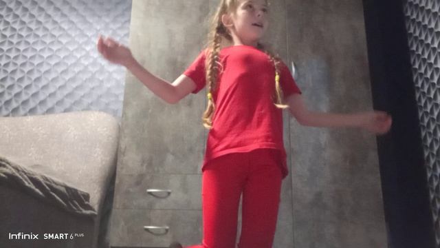 учимся делать шпагат