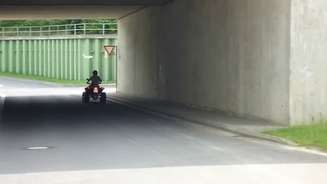 SMC 300 TITAN QUAD смотреть онлайн