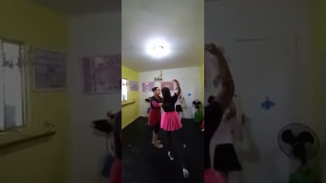 SHAYRA na aula de Ballet professora Leda 13112021 L9 смотреть онлайн