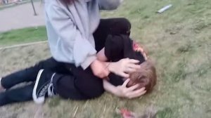 ем какашки