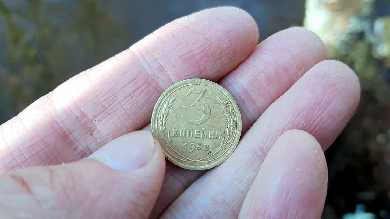 Дачу затопило. Копчу крупных лещей среди потопа. Показываю что вчера нашел с металлоискателем смотреть онлайн