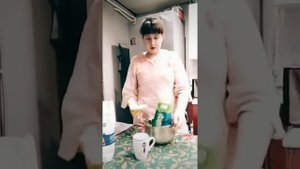 Натираем масло на крупной терке 🧈🧈🧈🧈.
