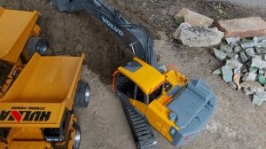 VOLVO EC160E RC EXCAVATOR , HUINA HNS40 RC TRUCK ,  TAKE ACTION NAMBANG PASIR 01