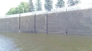 Прогулка на катере, шлюзование, выход на Иваньковское водохранилище.