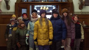 ВСЕ РОДИТЕЛИ ИСЧЕЗЛИ В ТРЕЙЛЕРЕ СЕМЕЙНОГО ФИЛЬМА «ОДНИ НА КАНИКУЛАХ»Фильм 2023