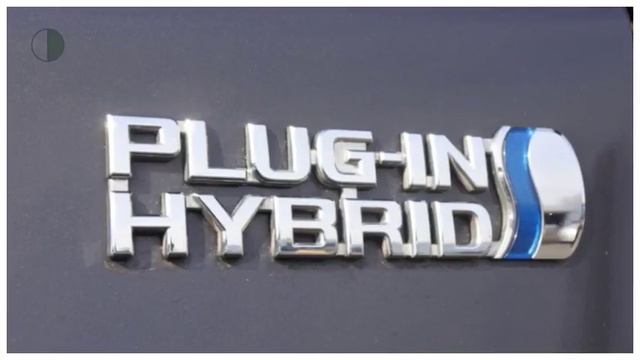 Toyota Prius 1.8 PLUG-IN DYNAMIC BUSINESS Xenon/ Navi/ Camera/ ECC/ PDC смотреть онлайн