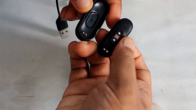 Xiaomi Mi Band 4 Unboxing and First Look - Best Budget Fitness Band | mi band 4 play & pause music.