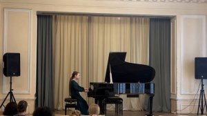 Аршанская Дарина, 10 лет
К.Черни, ор.299, 3 и 5 этюды