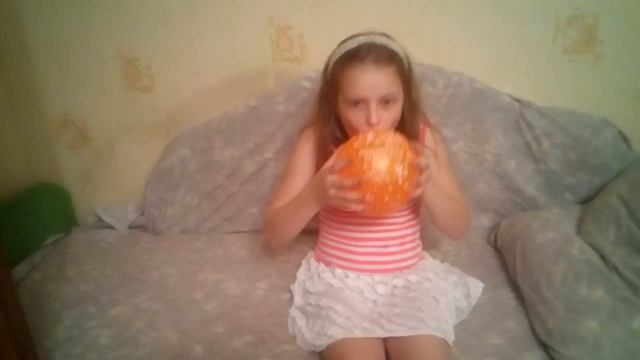 Полина вдыхает гель😹Смешно!!!