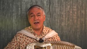 Песня под баян от ВАЛЕРИЯ СЁМИНА ❤️ "ОТ ЛЮДЕЙ НА ДЕРЕВНЕ НЕ СПРЯТАТЬСЯ". Душевно и красиво ❤️