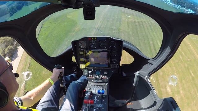 EPBA - Bielsko-Biała Piknik Lotniczy 2019 - Wiatrakowiec XENON-4 - kamera wewnętrzna смотреть онлайн