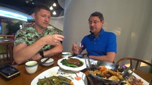 Кушай с нами #2. Дорадо с вяленой колбасой ! ШОК или ВКУСНО ?! Китай. Гуанчжоу.