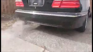 Mercedes-Benz E430 Exhaust sound and Distruction