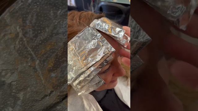 Less is more with Grey Blending #shorts28 #hairdresser смотреть онлайн