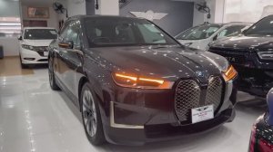 BMW IX xDrive40 2024 года — обзор интерьера и экстерьера.