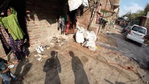 Индия. ЖИЗНЬ НА СВАЛКЕ. Трущобы New Delhi. То место куда вы не пойдете! SLUMS.