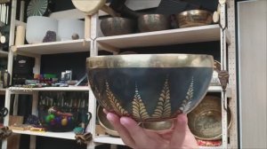 Кованая поющая чаша Fern leaves ( 17 см, нота: Ля, 220 Гц)  / Singing Bowl / shamanic.moscow
