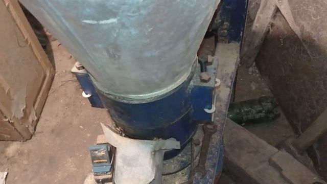 З чого роблю гранулу , про гранулятора і гранулювання корму смотреть онлайн