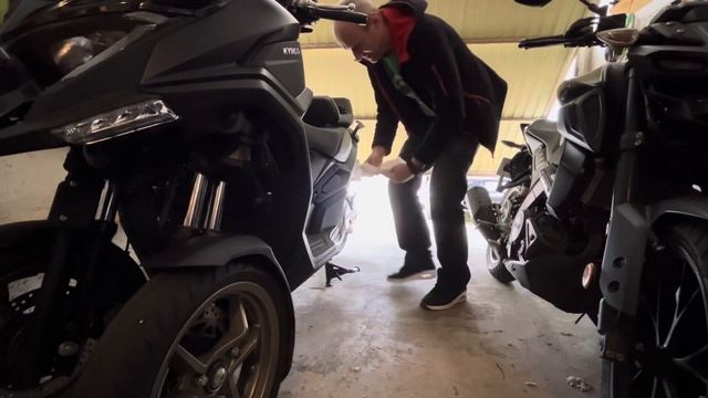 Kymco cv3 эксперимент проверка масла #kymcocv3￼ смотреть онлайн