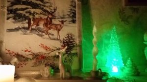 1000038340.mp4 
создаю новогодний декор в спальне.
крашу кровать.