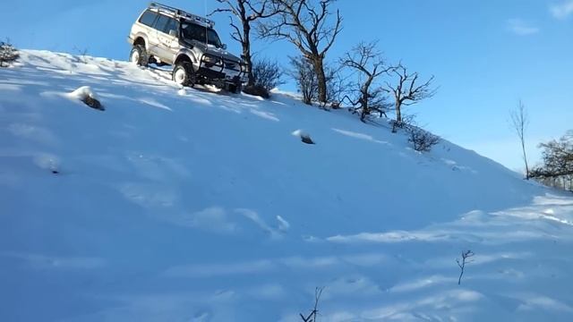 Toyota LC 80 in action