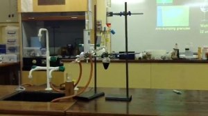 Preparation of Ethanal from reaction of acidified sodium di