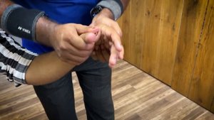 REIKI MASTER EXTREMELY RELAXING HEAD MASSAGE N BODY MASSAGE ! NECK CRACK ADJUSTENT #ASMR