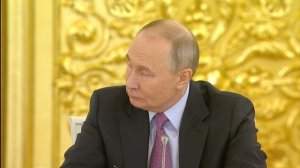 «Где заводы?» и «Где деньги?»: Путин обратился к Мантурову