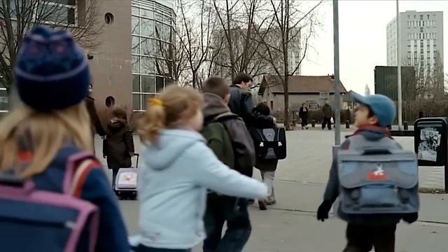 Les parents dun fils né avec des ailes ne savent plus quoi faire de lui