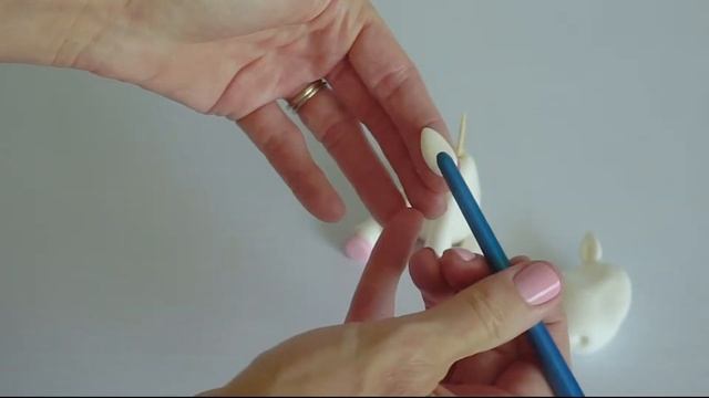 How to make a fondant unicorn cake topper