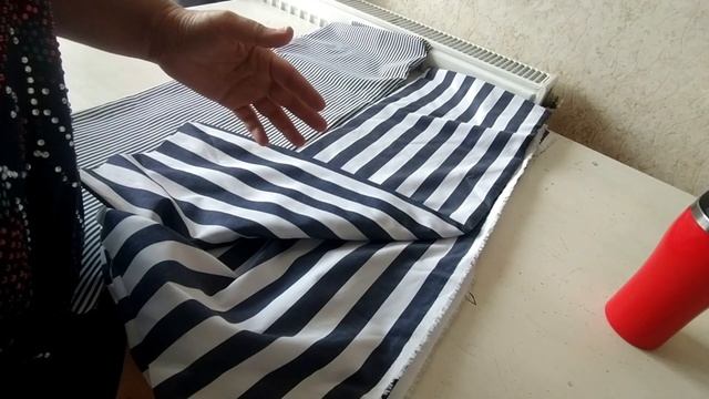 Что вяжу, обзор новых тканей, перебираю старую пряжу смотреть онлайн