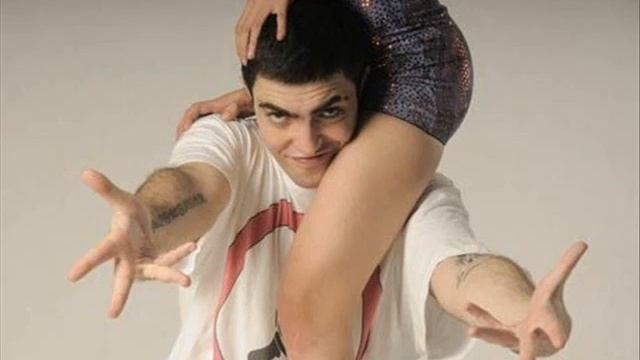 Tus Feat Eleanna Azouki Xorepse Mwro Mou {Dj Sera Edit Remix} смотреть онлайн