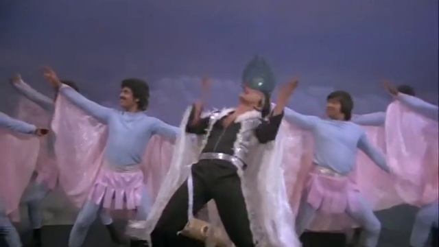 Танцор Диско (Disco Dancer) - Krishna Dharti Pe Aaja Tu смотреть онлайн