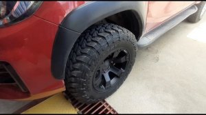 Fortuner ลงตัวกับแม็กซ์ 17 ออฟ 0  ยาง 265/70R17 MT