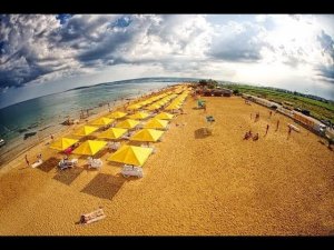 Золотой пляж. Феодосия.