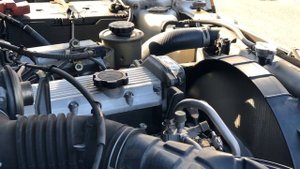 Toyota Land Cruiser 76 1HZ Engine Sound　ランクル70エンジンサウンド・始動音