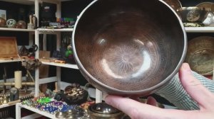 Кованая поющая чаша "Etching" IK-505 (15 см, нота: Фа#, 370 Гц) / Singing Bowl / shamanic.moscow