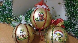 Создаем новогодний шарик легко!