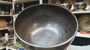 Кованая поющая чаша "Etching" IK-520 (19 см, нота: Ля#, 233 Гц) / Singing Bowl / shamanic.moscow