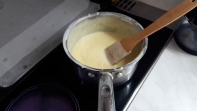 КВПУШПМ Тістечка Шу з кракеліном