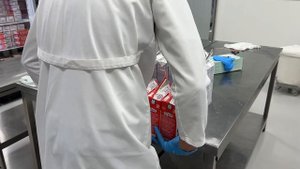 Потрясающее массовое производство! Процесс приготовления торта Сникерс |Казахстанская фабрика торто