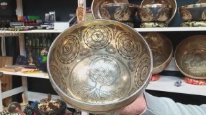 Кованая поющая чаша Tree of life ( 17 см, нота: Ля#, 233 Гц) / Singing bowl / shamanic.moscow